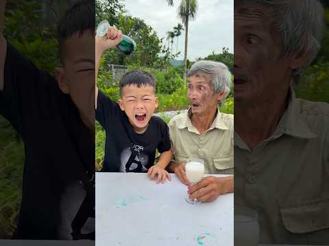 Hai ông cháu trêu trọc nhau siêu dễ dễ thương❤️🥛🍷🧋🤣 #shorts #cute AND... part6