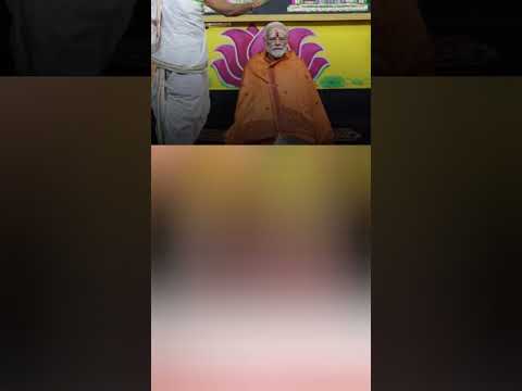 प्रधानमंत्री नरेंद्र मोदी फिलहाल आंध्र प्रदेश के दौरे पर पहुंचे हैं।