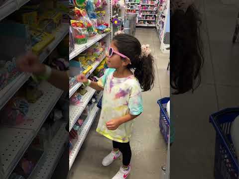 Buying everything she touches! ๐๏ธ