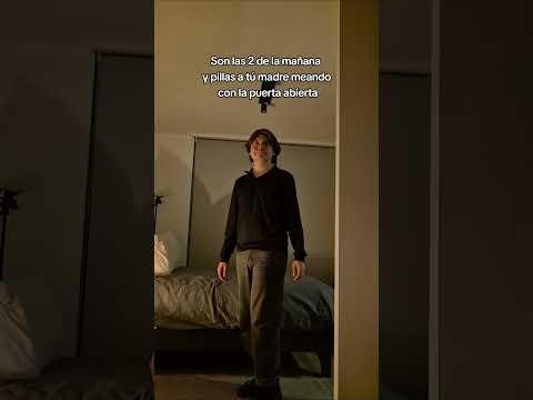 Cuando ves a tu madre en el baño por la noche #humor #madre #baño #noche