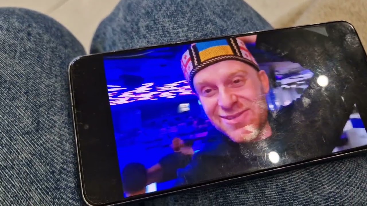 Мама сразу раскусила что это не эдик