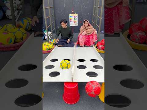 Mother vs son roll football yellow vs red football collect five five hole win chips best 908#shorts