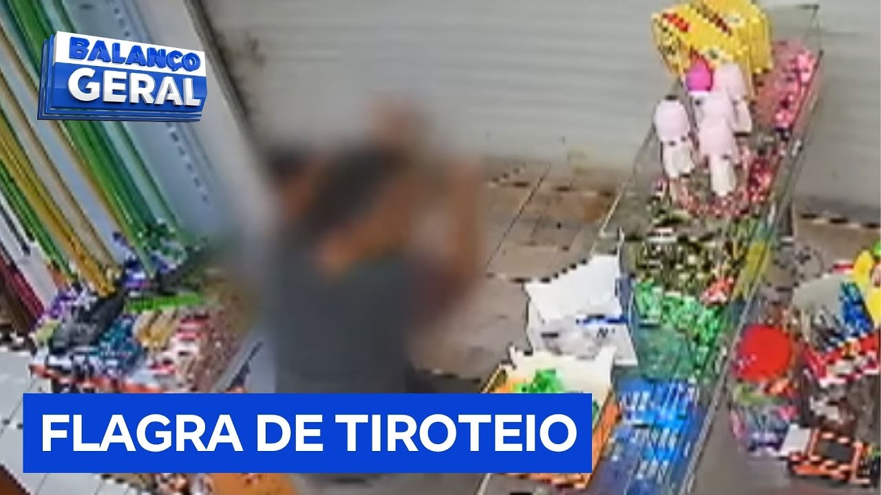Câmera de segurança de mercadinho flagra tiroteio  TV Online Câmera de segurança de mercadinho flagra tiroteio
