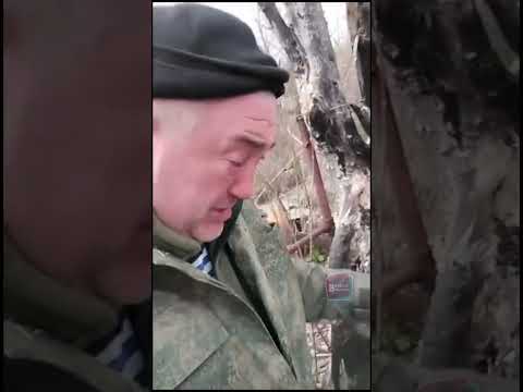 Душевное видео: боец до слез обрадовался шоколаду переданному из Алтайского края