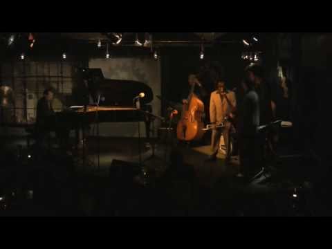 Blowing Front Lionel Haas