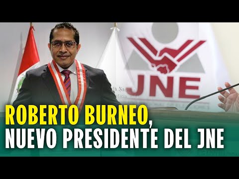 ROBERTO BURNEO JURA COMO NUEVO PRESIDENTE DEL JNE