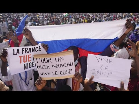 Νίγηρας: Μαζική διαδήλωση έξω από τη πρεσβεία της Γαλλίας