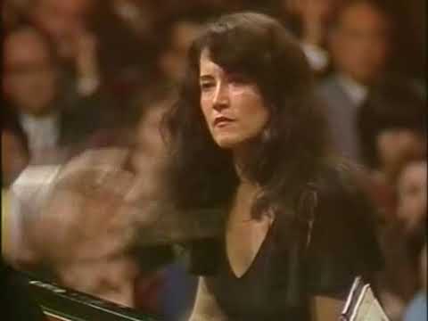Martha Argerich | Tchaikovsky: Piano Concerto in B-flat minor, Op.23 + encore (live, 1980)