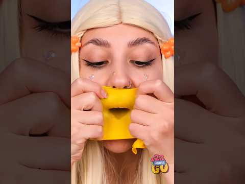 🎈Introducing the "VitaWear SmartBand," a next-generation wearable gadget