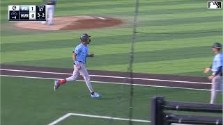 Ronny Cruz homers on a fly ball to left center field!