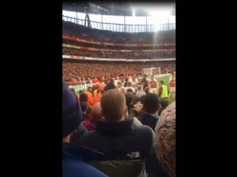 Exclusive: Arsenal vs Tottenham (4-2) Full Fight - Pitchside Ft Dier, Ramsey, Dele