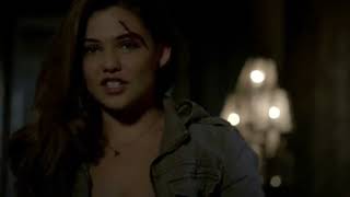 Davina Poisons Klaus with her Blood
