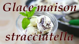 magnifique recette de glace stracciatella / ice cream recipe avec 3 ingédients simple et délicieuse