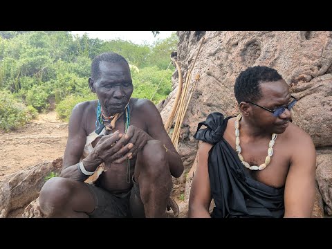 MZEE WA KI HADZABE AFUNGUKA MENGI, MAISHA YAO NA DAWA WAZAZO ZITUMIA KUJITIBU