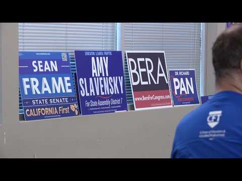 Sacramento Democrats <strong>hold</strong> get-out-the-vote event ahead <strong>of</strong> November election