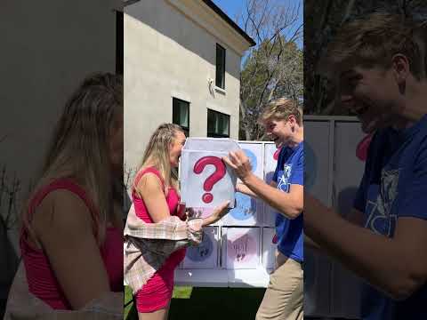 IMAGINE HAVING THIS GENDER REVEAL??? #shorts #couples