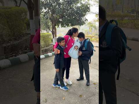 Bhanjo Ko Hostel Chodne Par Rona Agaya 😭 #ridhupidhu #babygirl #baby #babyshorts #babyboy #vlog