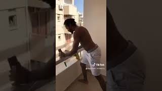 ο γείτονάς μου δεν αντέχει πλέον τον καιρό στην Κύπρο