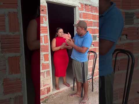 Amante vai procurar marido na casa da atual