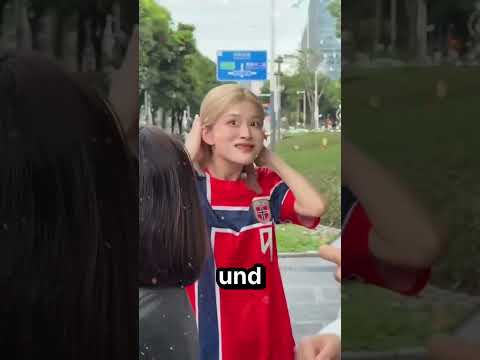 Diese chinesische Frau denkt nur an Fußball ⚽ 🇨🇳