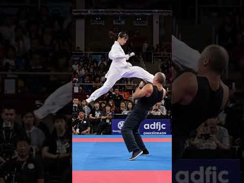 If she’s your opponent,the only way thing you can do is run #kungfu #amazing #crazy #funny #cool