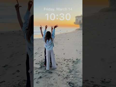 This Lock Screen Idea Will Surprise You! 🫶🏼🫶🏼 #lockscreen #milaandemma #shorts
