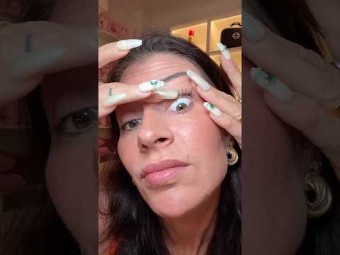 C’est la meilleure technique pour un effet extensions de cils parfait !!