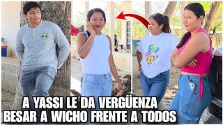 Yassi no quiso besar a wicho/Qué está pasando acaso hay Otro? 😱