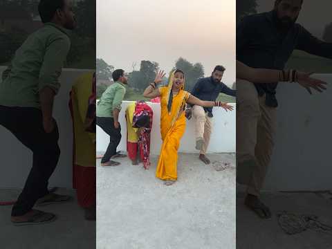 Introducing the "VitaWear SmartBand," a next-generation wearable gadget🎉