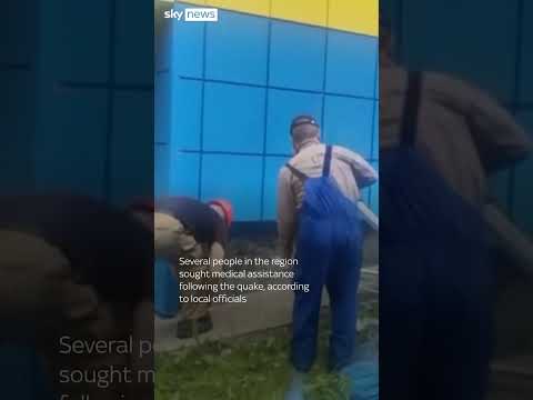 First tsunami waves hit Russia and Japan