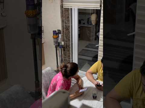 O sırada arkadaşımın maskeyi cıkaramayışı 😅😅😅 #funny #family #comedy #komedi #kısavideolar