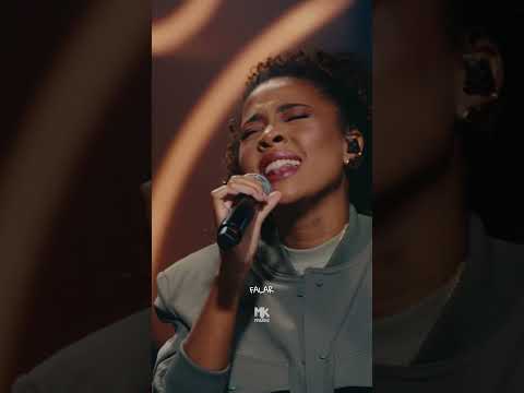 Ele faz um novo caminho! Assista o novo clipe da Eyshila com Gabriela Gomes 