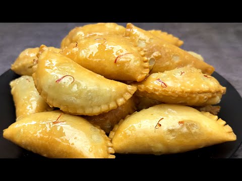 बिल्कुल हलवाई जैसी एकदम खस्ता और रसभरी गुजिया Gujiya Recipe | Holi Special Recipes | Gujiya