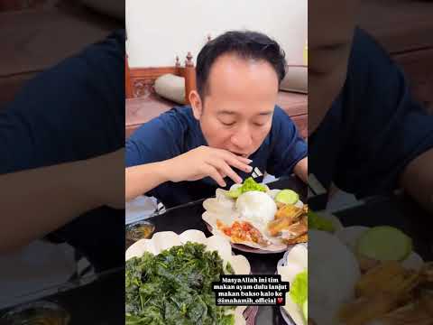 Lebaran hari ke 6 keluarga denny cagur mukbang ayam trus lanjut makan bakso