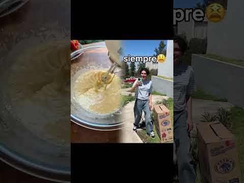 Mi HERMANITO es CELOSO 😠