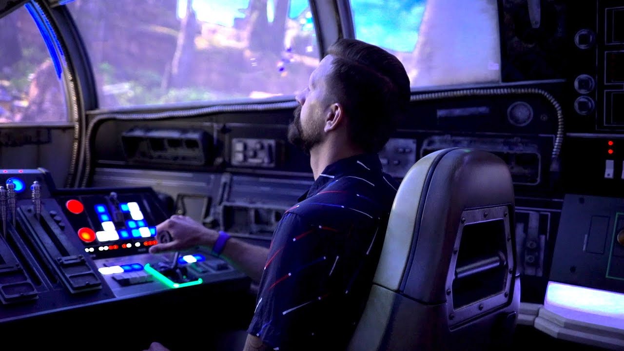 Galactic Fun In Star Wars Galaxy's Edge! Building A Lightsaber, Millennium Falcon POV & Play App! The Tim Tracker