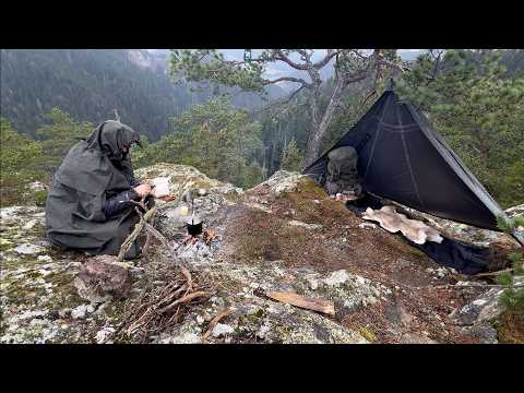 Camping Touching the Sky | Fog, Rain and Cliff Adventure at 3,000 Altitude