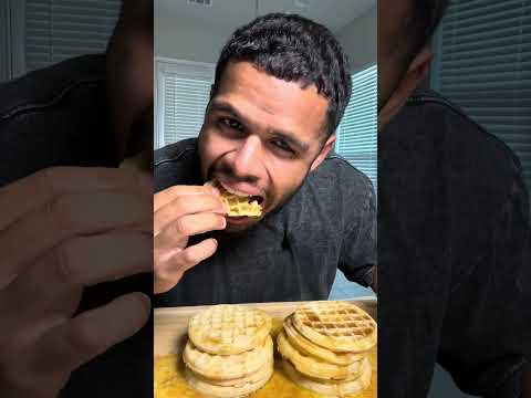 Today we smashed some crispy crunchy eggo waffles.  #waffles #asmr #crispy #crunchy #mukbang