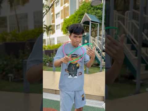 SH - Ném vòng nhận quà cùng chú hề || Ring Toss Game with the Clown #shorts