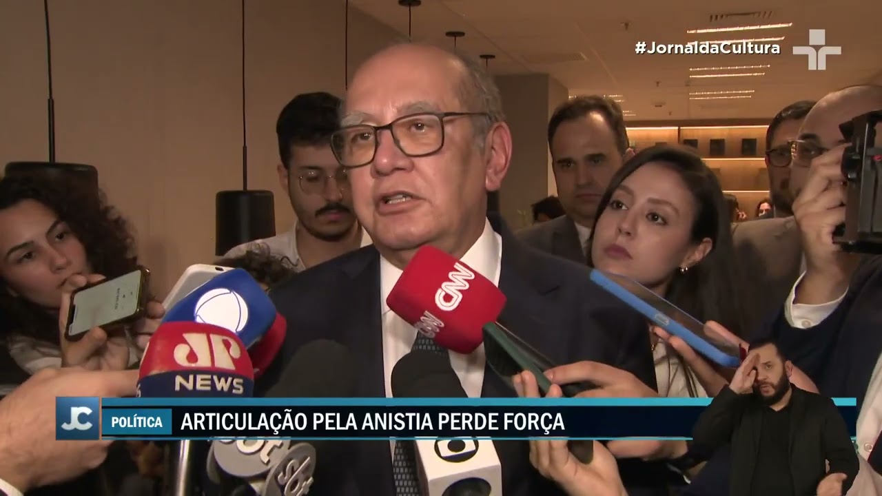 Gilmar Mendes afirma que proposta de anistia a Bolsonaro é inconstitucional e critica voto de Fux
