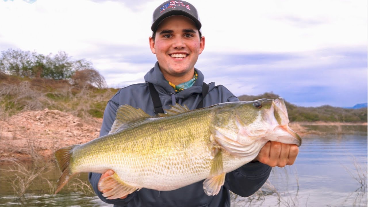 Catching GIANT Bass in MEXICO