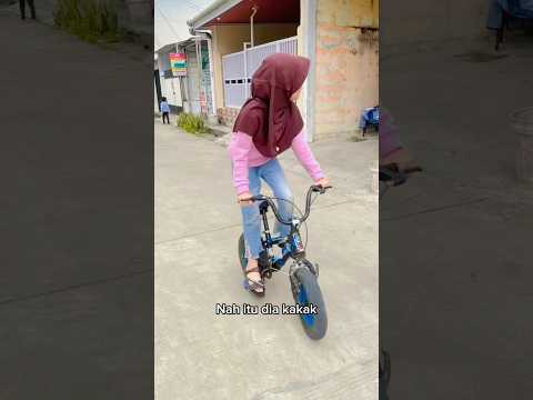 DATANG BAWA SEPEDAH SIAPA #youtubeshorts #youtube