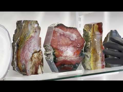 Iceland’s Colorful Minerals & Gemstones