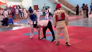 Fizan ( bleu) VS Zakir ( red) Taekwondo fight in Karachi