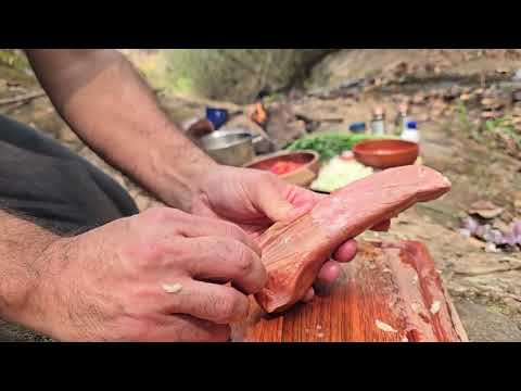 🔥 O Melhor Arroz Carreteiro na Floresta – Cozido na Fogueira! 🌿