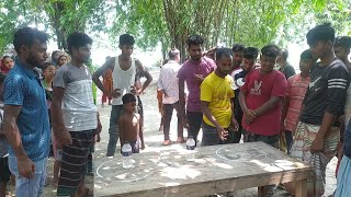 বোতল ঘুরিয়ে তেল চিনি আটা জিতার চ্যালেঞ্জ