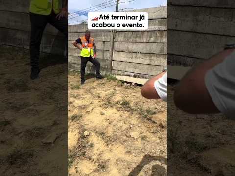 Homem Tatu tentando invadir a FAN ZONE F1 🤣