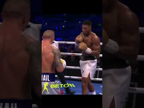 ДЖОШУА ВРЯТУВАВ ТІЛЬКИ ГОНГ! 😱🔔 #усик #олександрусик #oleksandrusyk