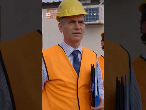 Negotiating Worker Benefitsπ·ββοΈ| Utopia #shorts