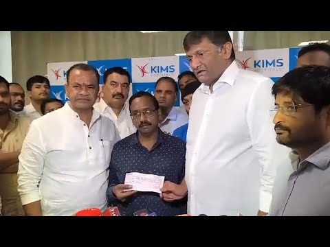 Pushpa2 Producers Meets Revati Husband and Donates 50 Lakhs | Allu Arjun Pushpa 2 Sandhya Theatre